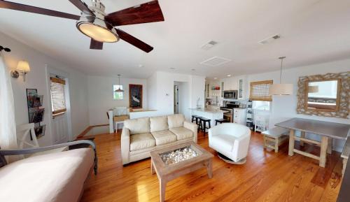 St. Augustine Beach House | BEST BEACH Cottage Two Gorgeous Ocean Views - Renovated Like POTTERY BARN - Beach Steps Away