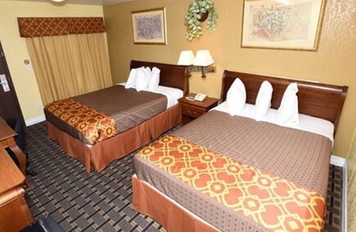 Southwest Anaheim House | Best Budget Inn - In Anaheim (Southwest Anaheim)