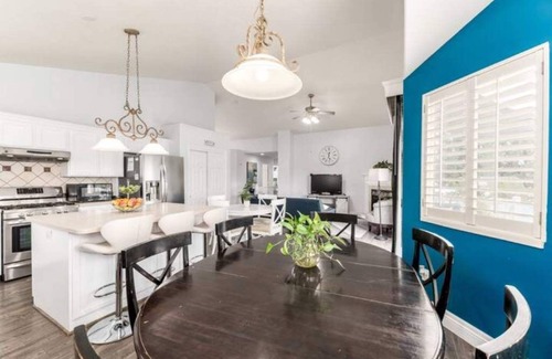 Farmington House | Best Elegant Home: Lagoon/Western Sports Park/Skiing Resorts