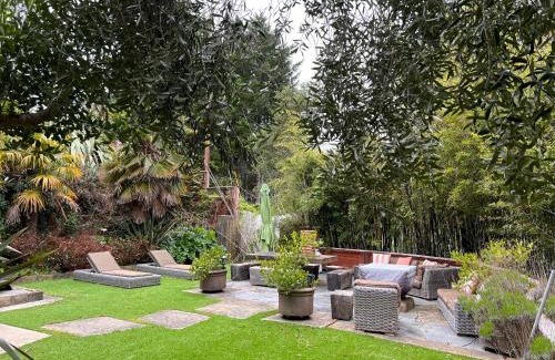 Shelter Cove House | Best garden view and Ocean view and sounds-hot tub-bbq-sleeps 6