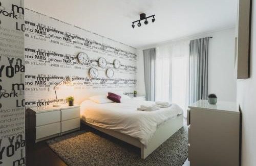 Ferrel Apartment | Best Houses 03 - Deluxe Two Bedrooms and Pool - Design Apartment