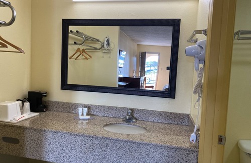 Augusta Hotel | Best Inn
