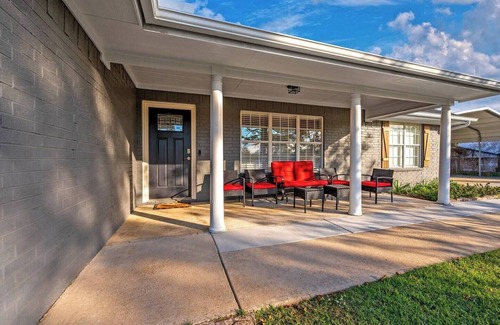 Mead House | Best kitchen in Texoma! New! Playroom!