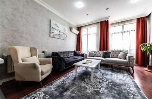 Talimhane Apartment | Best Location and Big Flat