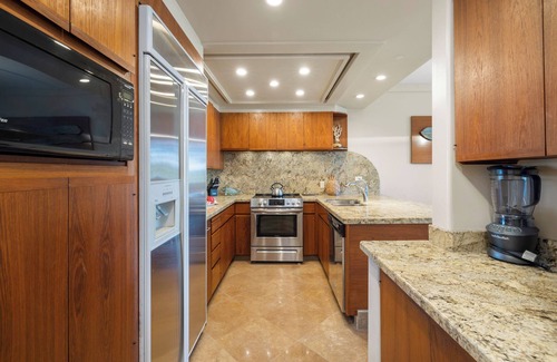 Kamuela Condo | Best Location at the Mauna Lani - Walk to the Beach Club and Hotels!