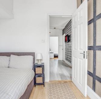 Markhouse Apartment | Best location for all of London