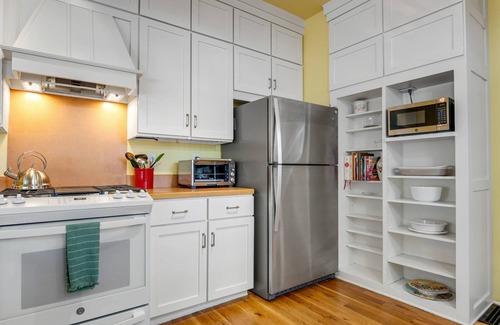 North End House | Best Location in Boise! 1912 Craftsman home in Hyde Park walk or bike everywhere!