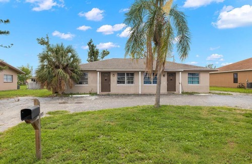 Caloosahatchee Apartment | Best location in Cape Coral!