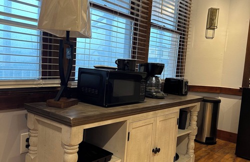 Oriental Apartment | Best Location in Oriental, NC! Sleeps 4! Steps away from Oriental Marina!
