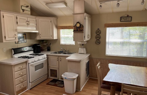 South Casco RV Rental | Best location in point Sebago! Walk to beach and restaurants!