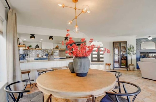 Bullhead City House | Best Luxury Riverfront Home w/Private Pool & Dock