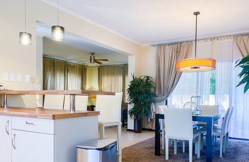 Gold Coast Villa | Best Luxury Villa with Private Pool in Gold Coast