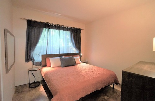 Mill Valley House | Best Mill Valley Location, PETS OK, High End, Gourmet, long term starts May 15