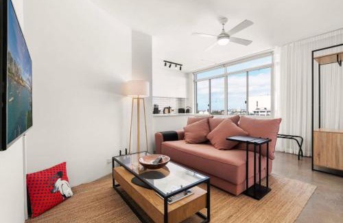 Darlinghurst Apartment | Best of city-suburbs living in trendy Darlinghurst