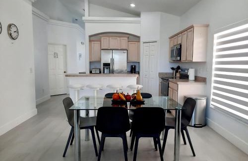Four Corners House | Best Paradise Orlando