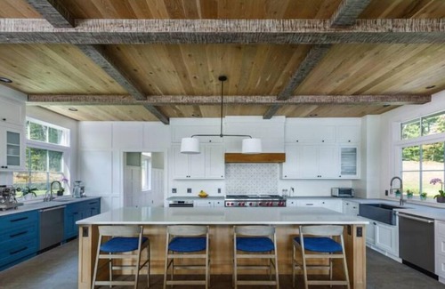 Lexington Villa | Best Place in Townnn