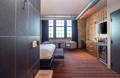 Fifth Ward Hotel | Best Place to Stay in Milwaukee! Pet-friendly, Steps to Harley-Davidson Museum