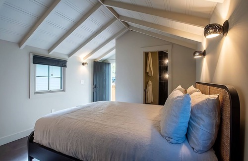 Guerneville Hotel | Best Place to Stay in Guerneville! Free Parking, Near Sunset Beach County Park