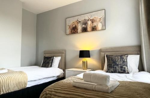 Southsea House | BEST PRICE! - Perfect Contractor Accommodation - Up to 7 Guests