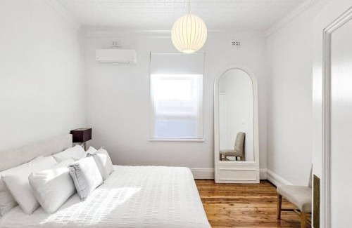 Wagga Wagga House | Best St Retreat - So Central