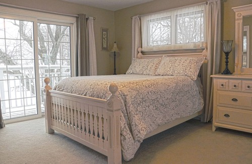 Green Bay House | Best Stay on the Bay