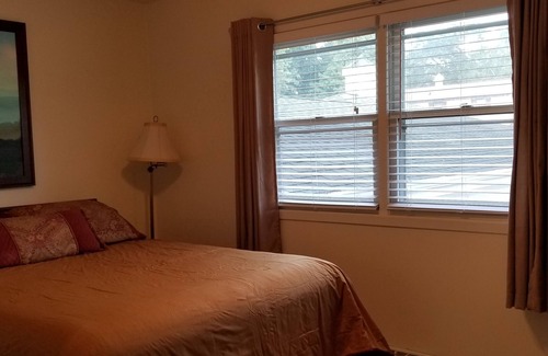 Green Bay House | Best Stay on the Bay