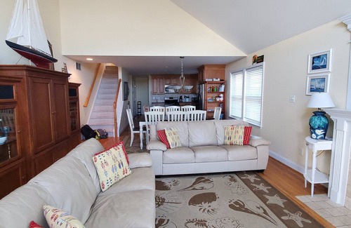 Townsend's Inlet House | Best Sunsets in Sea Isle - Bay Block Rental- 2 Blocks to Beach- Townsend Inlet