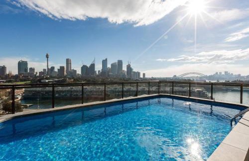 Potts Point Apartment | Best Sydney Views from Potts Point with Rooftop Pool