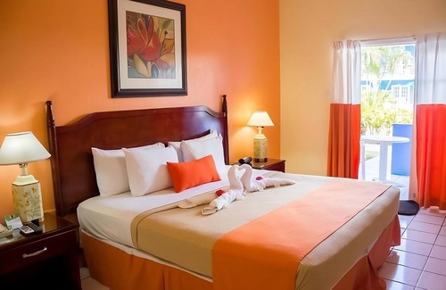 Rodney Bay Hotel | Best Value, Quality Stay! Free Parking, Minutes Away from La Clery Playing Field