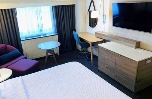 Downtown Columbus Resort | Best Value, Quality Stay! Pets are Welcome, Close to Victorian Village