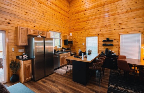 Frenchburg Cabin | Best Views in RRG | Game Room | Hot Tub | Caves
