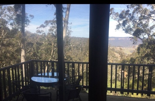 Mount Victoria House | Best views in the Upper Blue Mountains