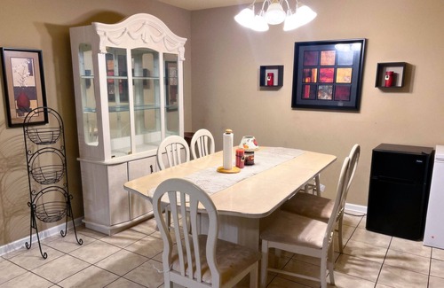 Normal House | Best VRBO in Huntsville, Alabama! Private room & bath in beautiful spacious home