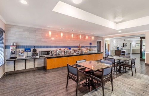 North Charleston Hotel | Best Western Airport Inn & Suites