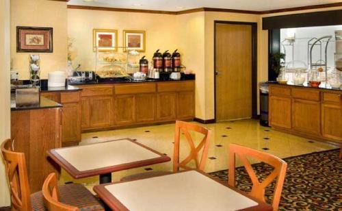 Downtown San Antonio Hotel | Best Western Alamo Suites