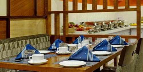 Alkapuri Hotel | Best Western Alkapuri, Vadodara