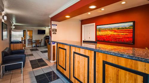 Dinuba Hotel | Best Western Americana