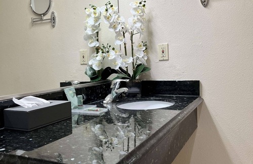 Dinuba Hotel | Best Western Americana