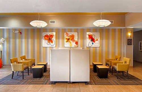 Auburndale Hotel | Best Western Auburndale Inn & Suites