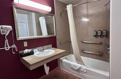 North Hollywood Hotel | Best Western Burbank Airport Inn