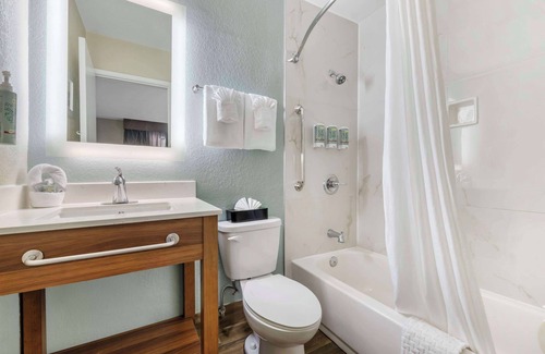 Carlsbad Hotel | Best Western Carlsbad by the Sea