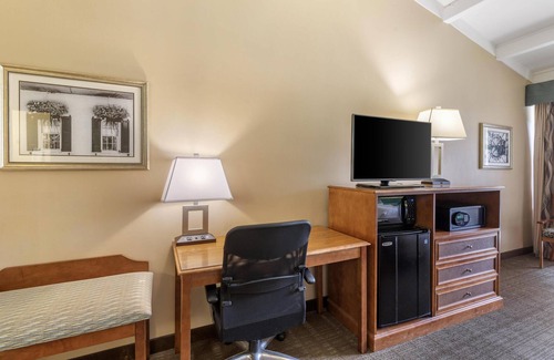 West Ashley Hotel | Best Western Charleston Inn