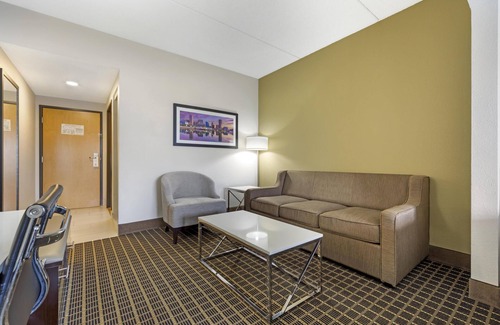 North East Hotel | Best Western Chesapeake Bay North Inn