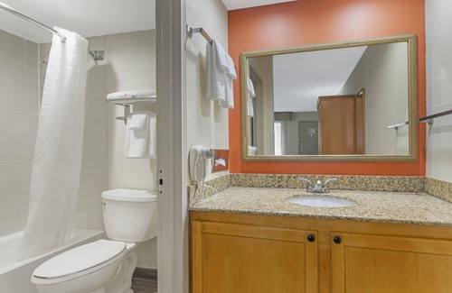 Sterling Hotel | Best Western Dulles Airport Inn