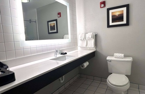 Erie Hotel | Best Western Erie Inn & Suites