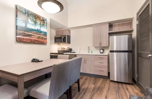 Fishkill Hotel | Best Western Fishkill Inn & Suites