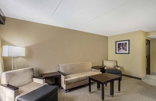 Harrisburg Hotel | Best Western Harrisburg North Hotel