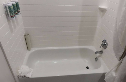 Broussard Hotel | Best Western Heritage Inn & Suites