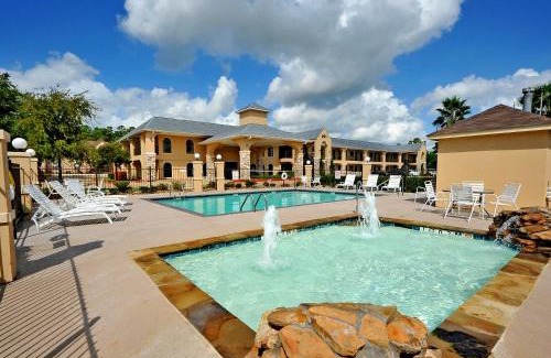 Huntsville Hotel | Best Western Huntsville Inn & Suites