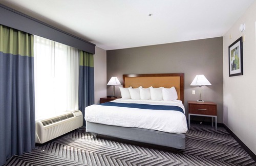 Shoreview Hotel | Best Western Inn & Suites San Mateo - San Francisco Airport
